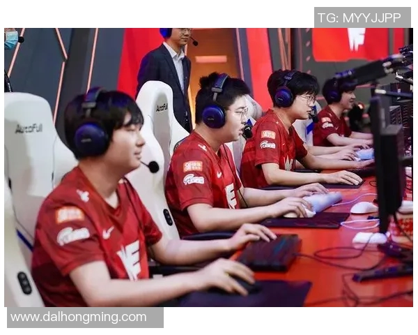 独家解读：WE节奏变化与其他战队的深度对比分析