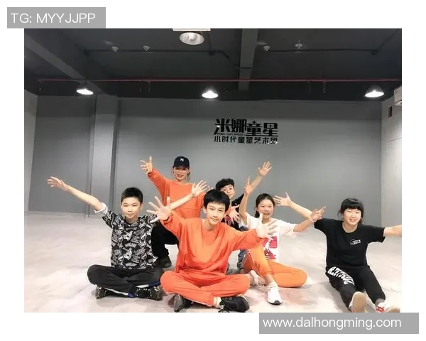 街舞新手必看:从力量训练入手的全面入门指南与技巧分享 街舞新手必看:从力量训练入手的全面入门指南与技巧分享