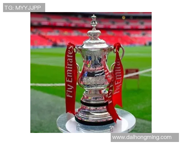 世界杯奖杯象征荣耀与梦想的传承与挑战,见证历史与未来的辉煌瞬间 世界杯奖杯象征荣耀与梦想的传承与挑战,见证历史与未来的辉煌瞬间