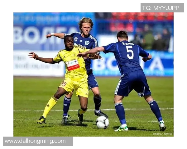 奥斯纳与帕德博恩激战正酣谁能在这场较量中笑到最后